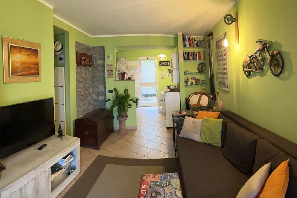 Le Rose , Relax In Casolare Del 1700 Apartment Sarzana Exterior photo